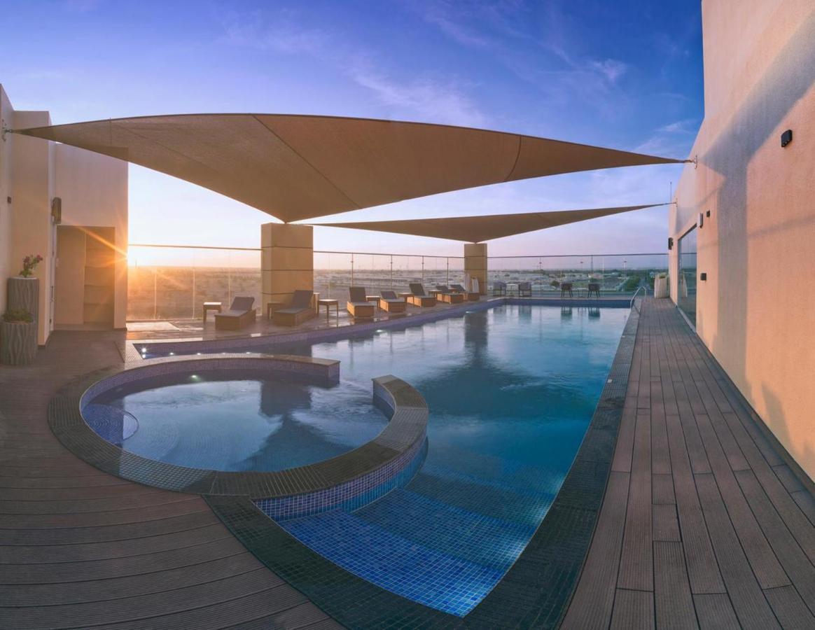 Boulevard Hotel Oman Seeb Exterior photo