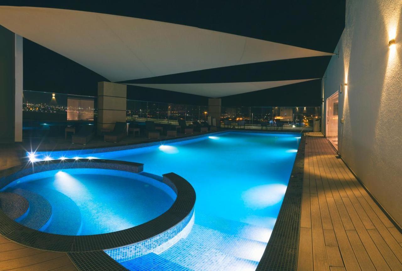 Boulevard Hotel Oman Seeb Exterior photo